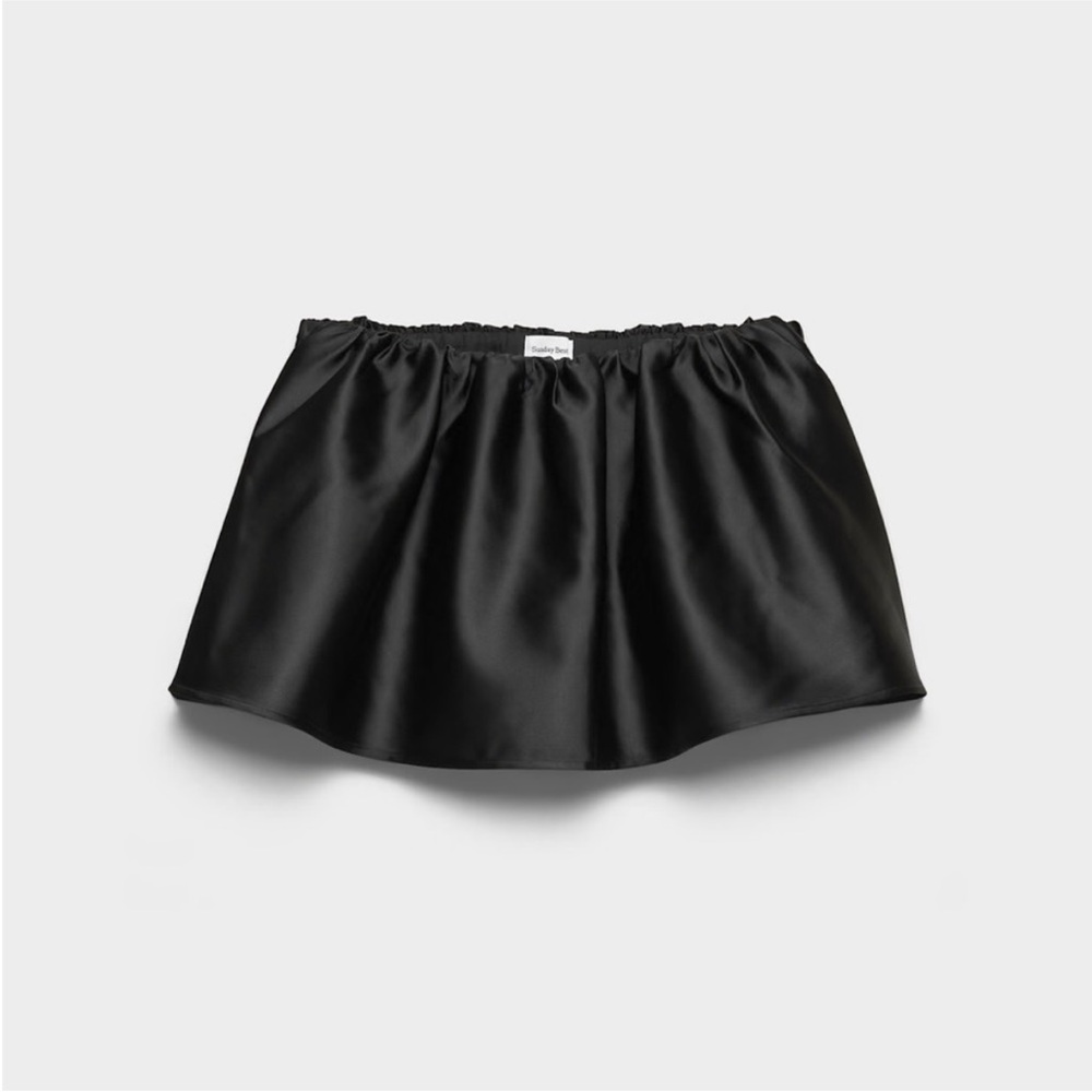 Aritzia Sunday Best Cher Satin Low Rise Skort